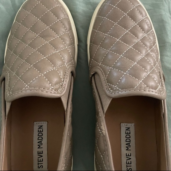 Steve Madden Ecentrcq Sporty Chic Leather Slip-on Sneaker - Picture 4 of 5
